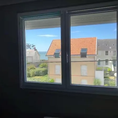 A 2 Pas De La De Bonne Source Pornichet
