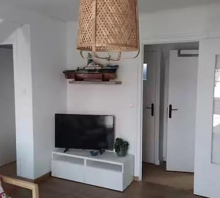 A 2 Pas De La De Bonne Source Apartamento *